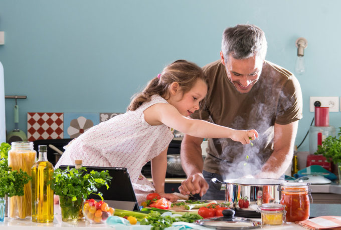 10 Great Dishes to Cook With the Little Ones