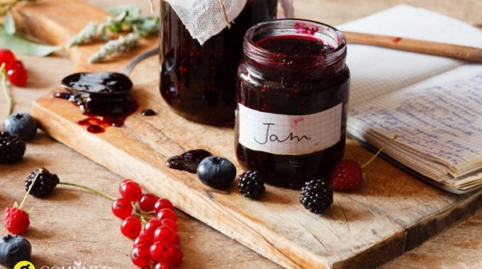 jam with red forest fruits and cognac